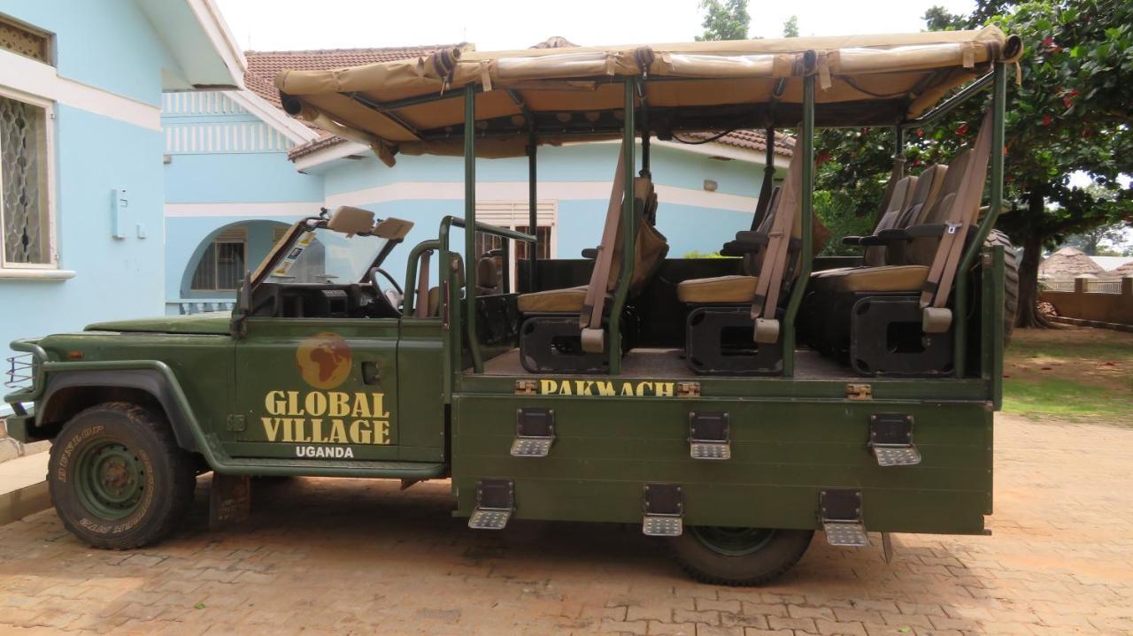 Global Village Hotel Pakwach Exteriör bild